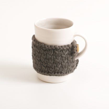mug-porcelain-handmade-ceramic-tableware-tea-coffee- grey- brown- knitted -cosy- tea cos