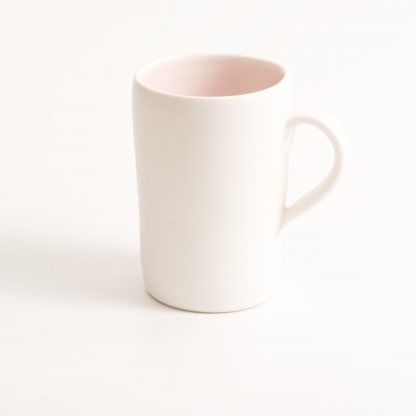 mug-porcelain-handmade-ceramic-tableware-tea-coffee- pink- knitted -cosy- tea cos