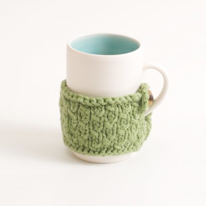 mug-porcelain-handmade-ceramic-tableware-tea-coffee- turquoise- green- knitted -cosy- tea cos