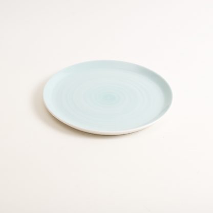 dinnerware- plate- tableware designer- porcelain designer- porcelain plate- made in china- blue plate- restaurant tableware