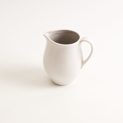 tableware designer- cafe range-grey jug- linda bloomfield- stoneware- coloured interior- made in england