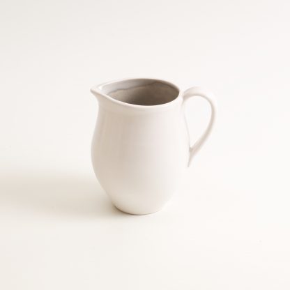 tableware designer- cafe range-grey jug- linda bloomfield- stoneware- coloured interior- made in england