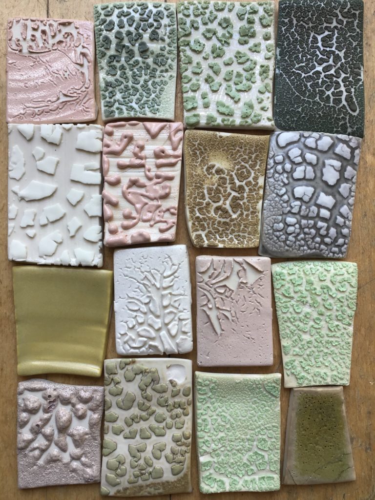 Lichen effect glazes