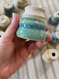 Some fantastic results on our glaze workshop @thefarnhampottery 

We made glossy, crystalline, chun and matt glazes

Thank you for all your help Alex @clay_at_thefarnhampottery